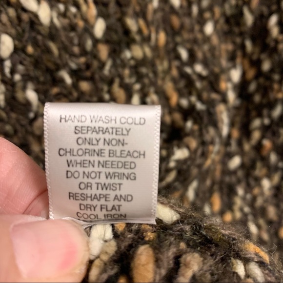 LEO and NICOLE Wool Blend Sweater Women's Size M Petite - Picture 6 of 7